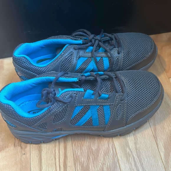 Knapp Safety Toe Women’s Size 11 Like New Turquoise and Gray work tennis shoe - Picture 1 of 2